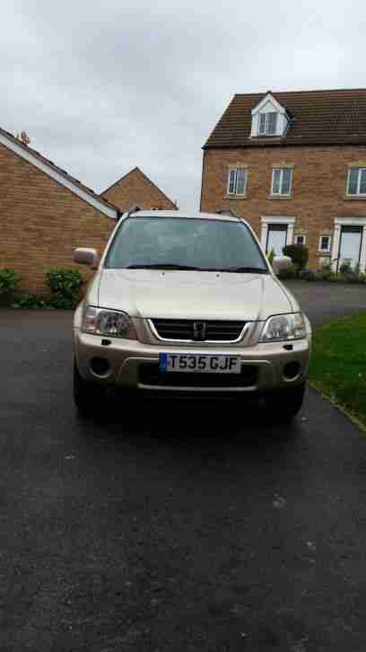 Gold CRV in good condition