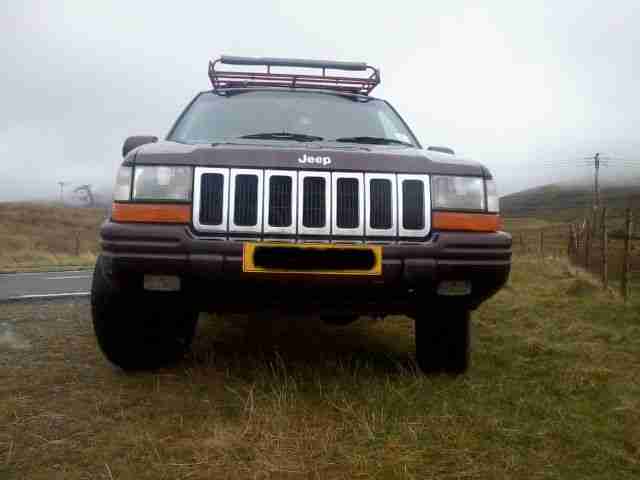 Grand Cherokee LPG Long MOT. Imported from South Africa.