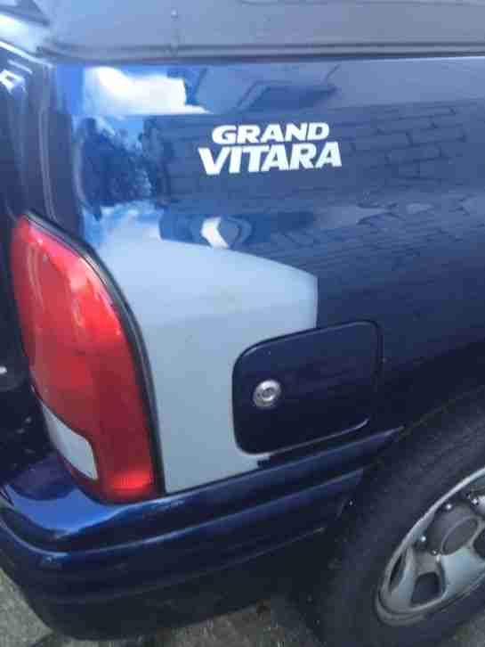 Grand Vitara Suzuki - 1600 Sport Jeep