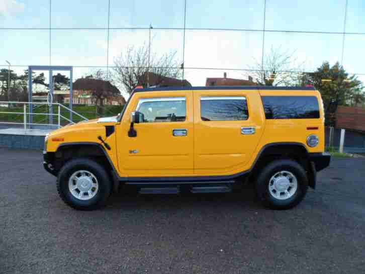 HUMMER H2 FRESH IMPORT IN YELLOW 2003 AND IMMACULATE CONDITION THROUGHOUT