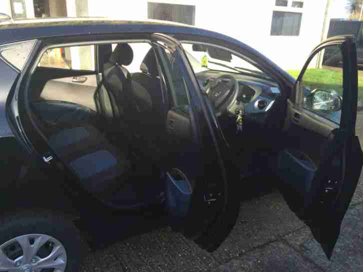 HYUNDAI I10 1.2 SE 2015 800 MILES FROM NEW!!