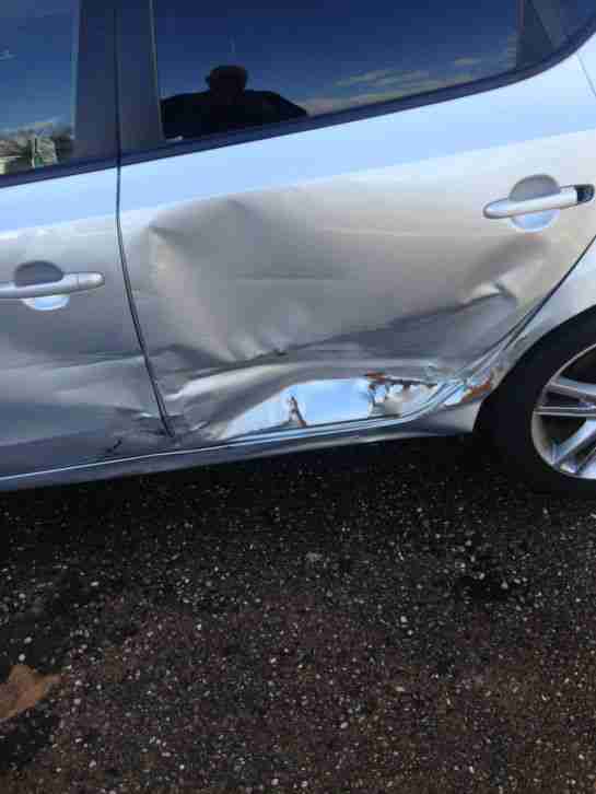 HYUNDAI I30 2.0CRDI SPORT PREMIUM DAMAGED CAT C