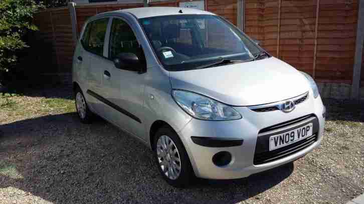 HYUNDAI i 10 1.2 CLASSIC 5 DOOR IN SILVER