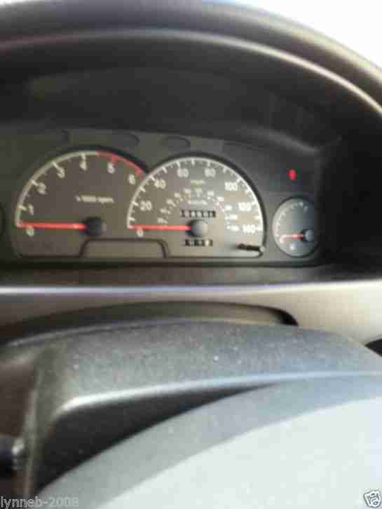 HYUNDI 2002 TRAJET GSI TD 7 SEATER