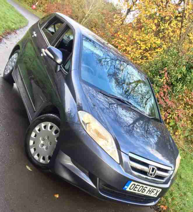 Honda FR V 2.2i CTDi (140) SE 6Seater,3 Seats In The Front Very Rare Indeed