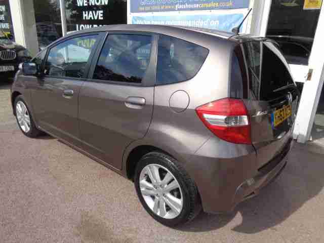 Honda Jazz 1.4 i-VTEC 2013 ES Plus F/S/H 1 owner from new Low miles 25k