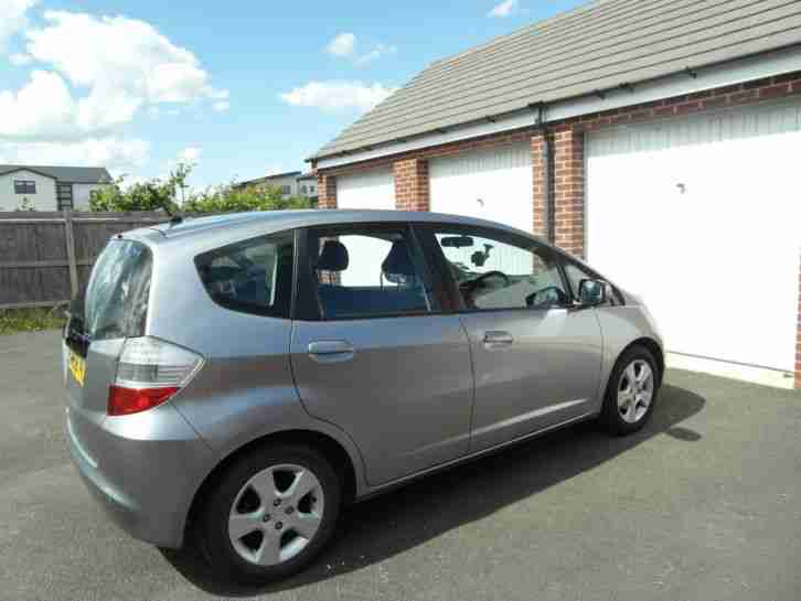Honda Jazz 1.4 i-VTEC ES 5 Door PETROL SEMI AUTOMATIC 2009/58 PRIVATE SELLER