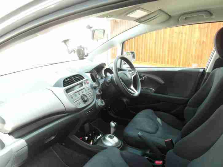 Honda Jazz 1.4 i-VTEC ES 5 Door PETROL SEMI AUTOMATIC 2009/58 PRIVATE SELLER