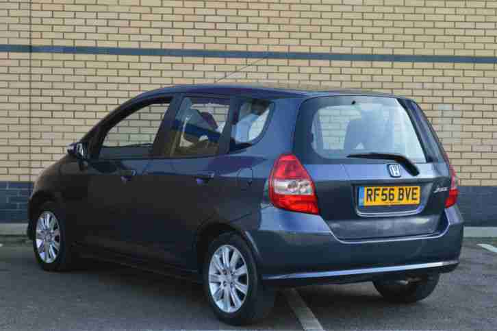 Honda Jazz 1.4i-DSI CVT-7 SE