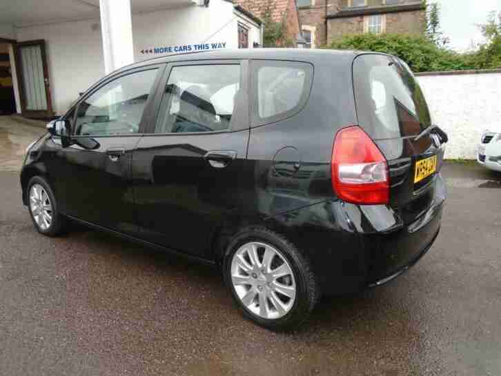 Honda Jazz 1.4i-DSI CVT-7 SE AUTOMATIC