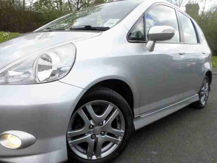 Honda Jazz 1.4i-DSI CVT-7 Sport