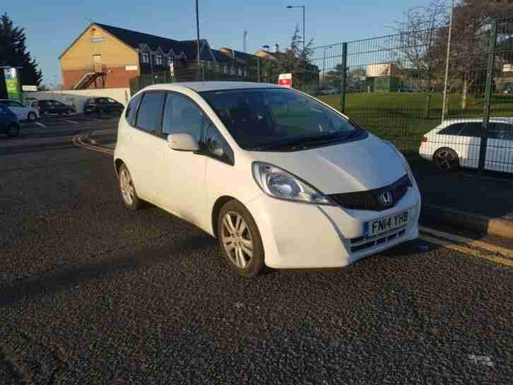 Honda Jazz i Vtec Es+ 2014 cat'S' Damage is light (low mileage)