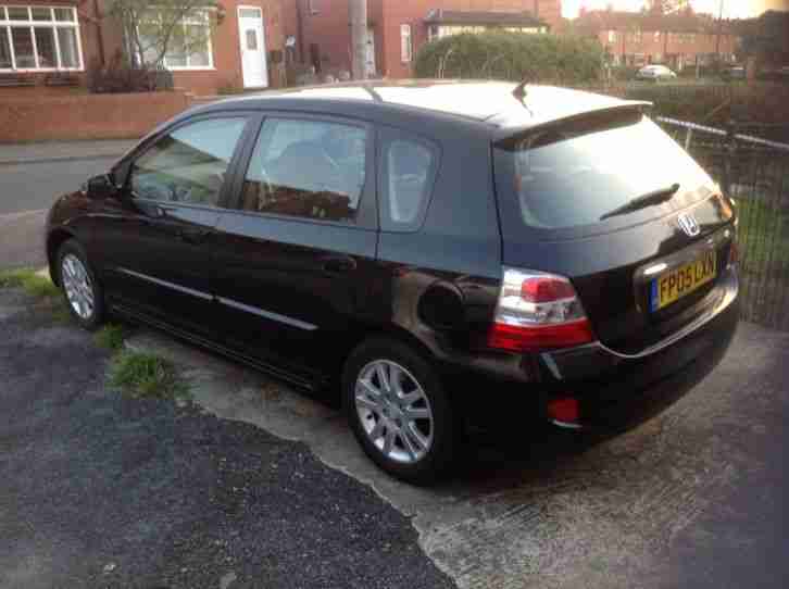 Honda civic executive 2005 low miles leather 1.6 v tec black