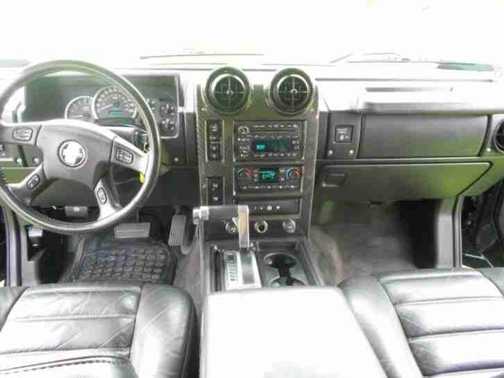 Hummer H2 2006 Model with black Interior Low Miles 53k S/Roof 6 seats LHD