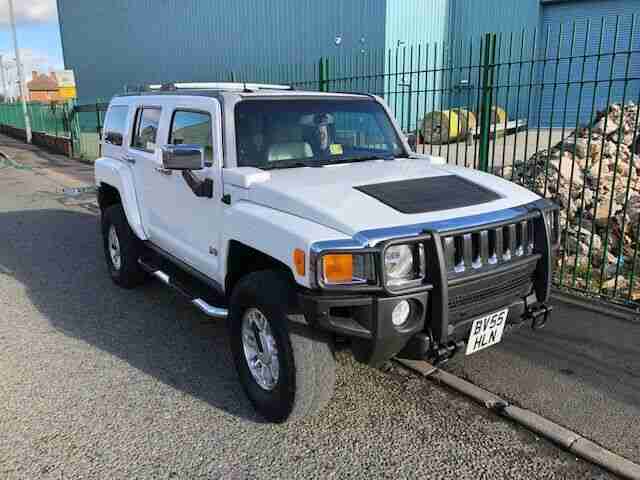 Hummer H3 3.5L Petrol LHD