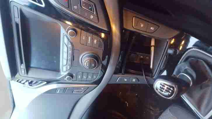 Hyundai Crdi SE Nav Blue drive 2015 Manufacturer Warranty 2020 unlimited milage