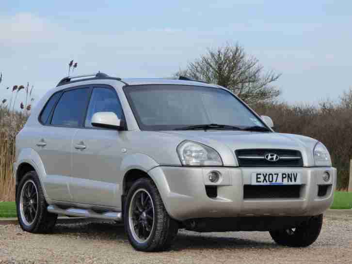 Hyundai Tucson 2.0CRTD. Hyundai car from United Kingdom
