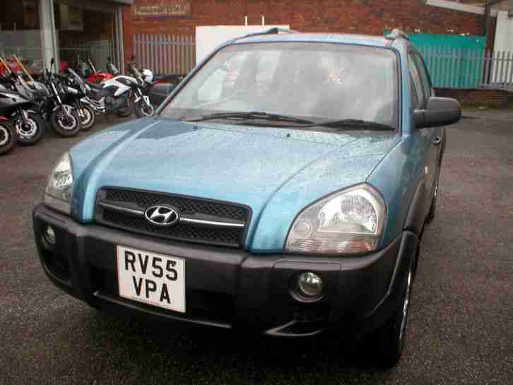 Hyundai Tucson 2.0CRTD GSI 4WD TURBO DIESEL