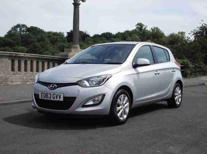 Hyundai i20 1.2 ACTIVE 5DR £30 ROAD TAX A/C BLUETOOTH PETROL MANUAL 2013/63