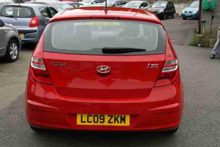 Hyundai i30 1.6CRDi ( Band B 119 ) Comfort RED, HISTORY,£30 TAX,AC,ALLOYS,2XKEY