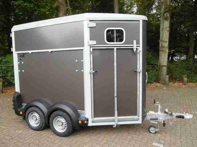IFOR WILLIAMS HB 506 HORSE TRAILER IN GRAPHITE 2011 IMMACULATE
