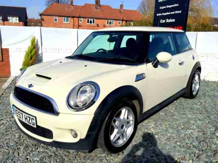 **IMMACULATE** 2007 MINI COOPER S WHITE CREAM 1.6 S TURBO