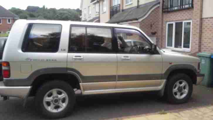 ISUZU BIGHORN TROOPER 3.1 1995 DIESEL AUTOMATIC 4X4 OUTDOOR CAR 7 SEATER TOWBAR