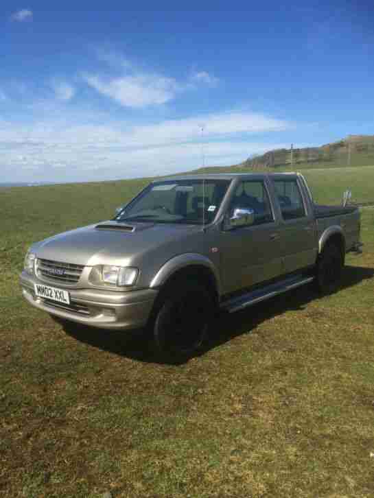 ISUZU TFS 2.5 TURBO DOUBLE CAB PICK UP