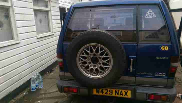 ISUZU TROOPER 3.0DTI SWB 4X4 LONG MOT MANY NEW PARTS