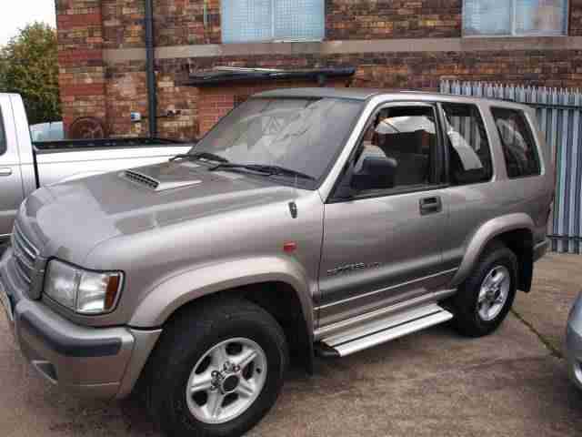 ISUZU TROOPER 3.1 DIESEL DUTY SWB 3 DR 4WD WITH FULL MOT