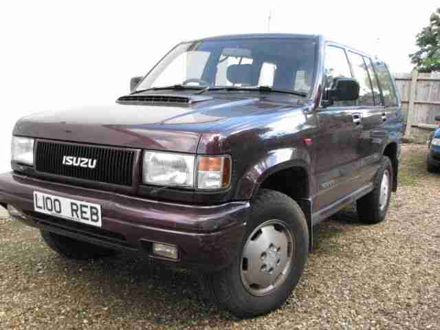 ISUZU TROOPER 3.1 TDI 7 SEATER 1994 BURGUNDY MET 184K 7 SEATER &pound;1 START ON SALE