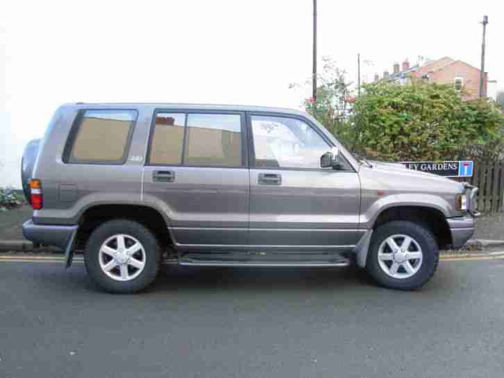 ISUZU TROOPER 3.1TD LWB BIGHORN IMPORT.AUTO DRIVES AND LOOKS V GOOD CASH ON COLL