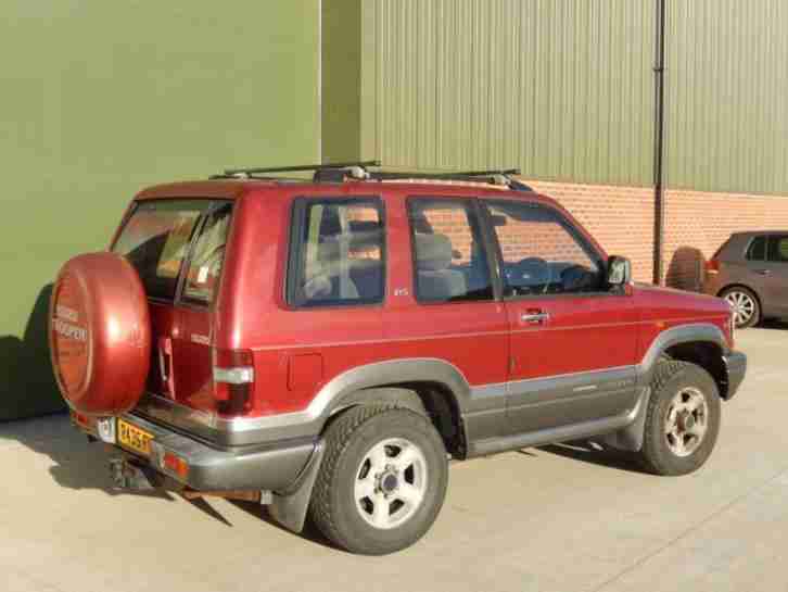 ISUZU TROOPER 3.2 SWB 3D 174 BHP 1997/ R REG