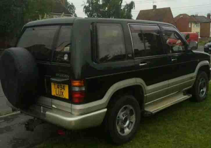 ISUZU TROOPER BIGHORN 3.1 DIESEL GREEN LONG MOT LOW MILES 7 SEATS TOW BAR