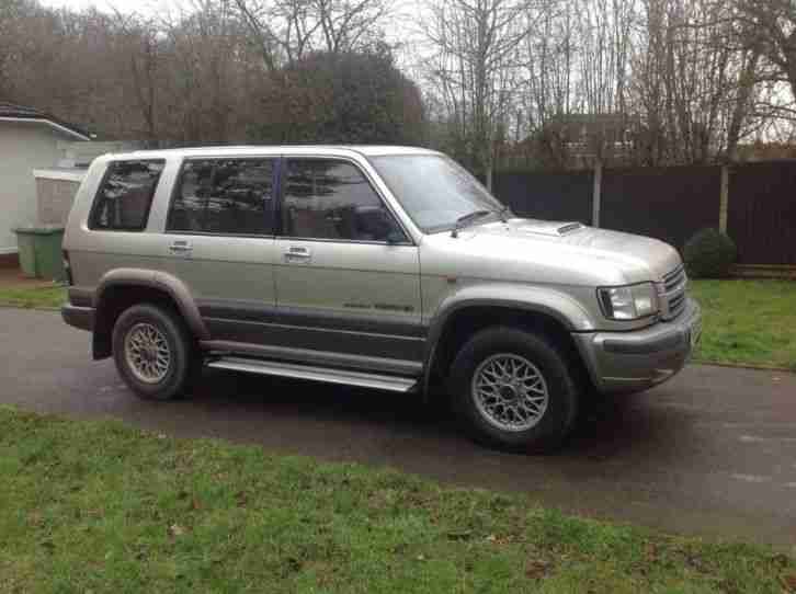ISUZU TROOPER CITATION DT LWB GOLD