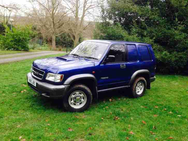 Isuzu TROOPER COMMERCIAL. Isuzu car from United Kingdom