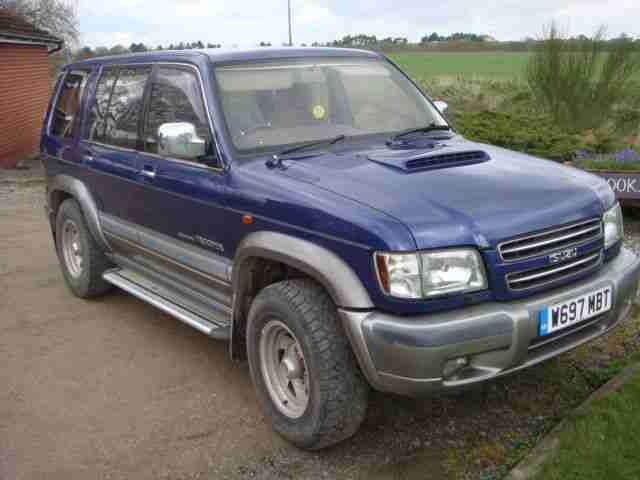 ISUZU TROOPER DT LWB AUTO BLUE GREY 2000 W