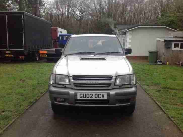ISUZU TROOPER DUTY DT LWB GOLD