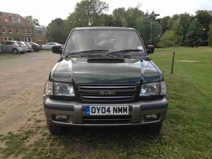 ISUZU TROOPER INSIGNIA DT LWB A GREEN/GREY 2004