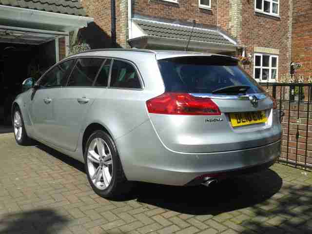 Insignia sri 160 sport estate 2010 86k immaculate price drop as next car here