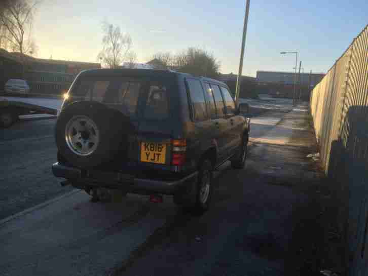 Isuzu Bighorn Trooper 3.1 Turbo diesel 7 seats Recaro trim re-built engine