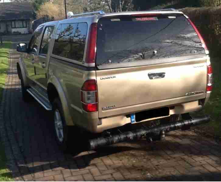 Isuzu Rodeo Denver 2004 Gold Automatic 4x4