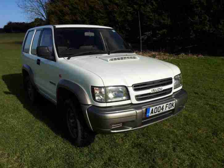 Isuzu Trooper 3.0 Commercial 2004