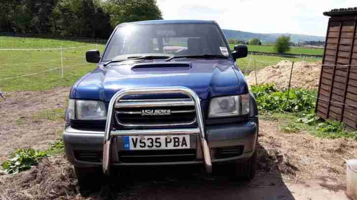 Trooper 3.0 Duty 1999 Blue LWB Spares