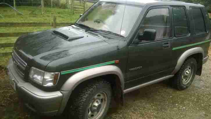 Isuzu Trooper 3.0 SWB Commercial