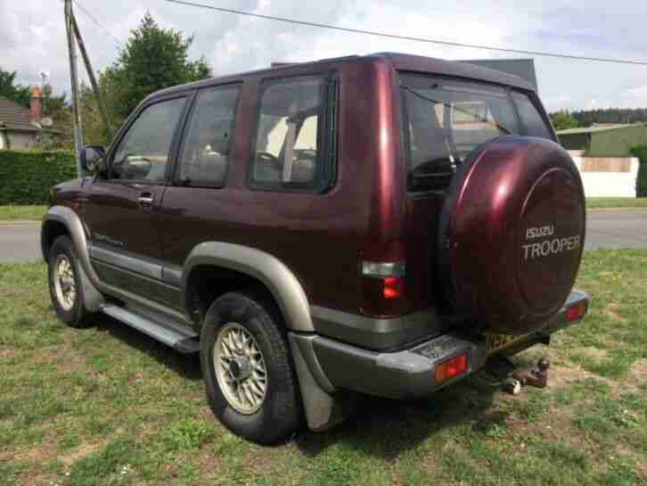 Isuzu Trooper 3.0 TD 3 door. 2002. 123,000 miles.