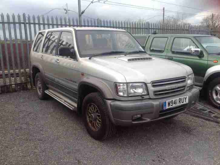 Isuzu Trooper 3.0TD lwb citation engine smokes suspect injecter