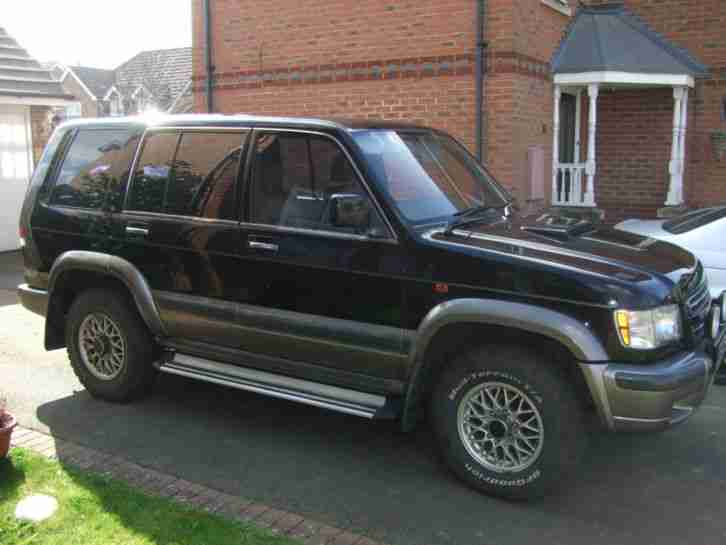 Isuzu Trooper 3L Citation TD, Low miles, FSH, Leather.