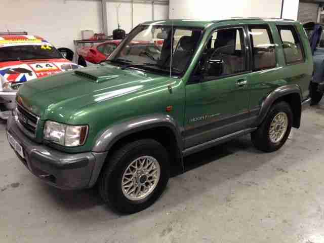 Isuzu Trooper Citation 3.0 SWB TD 4x4 ready for the winter snow