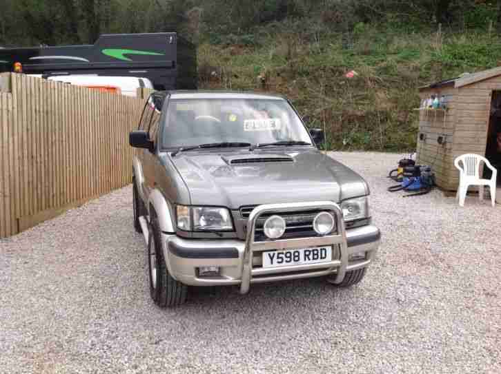 Isuzu Trooper Citation. Isuzu car from United Kingdom